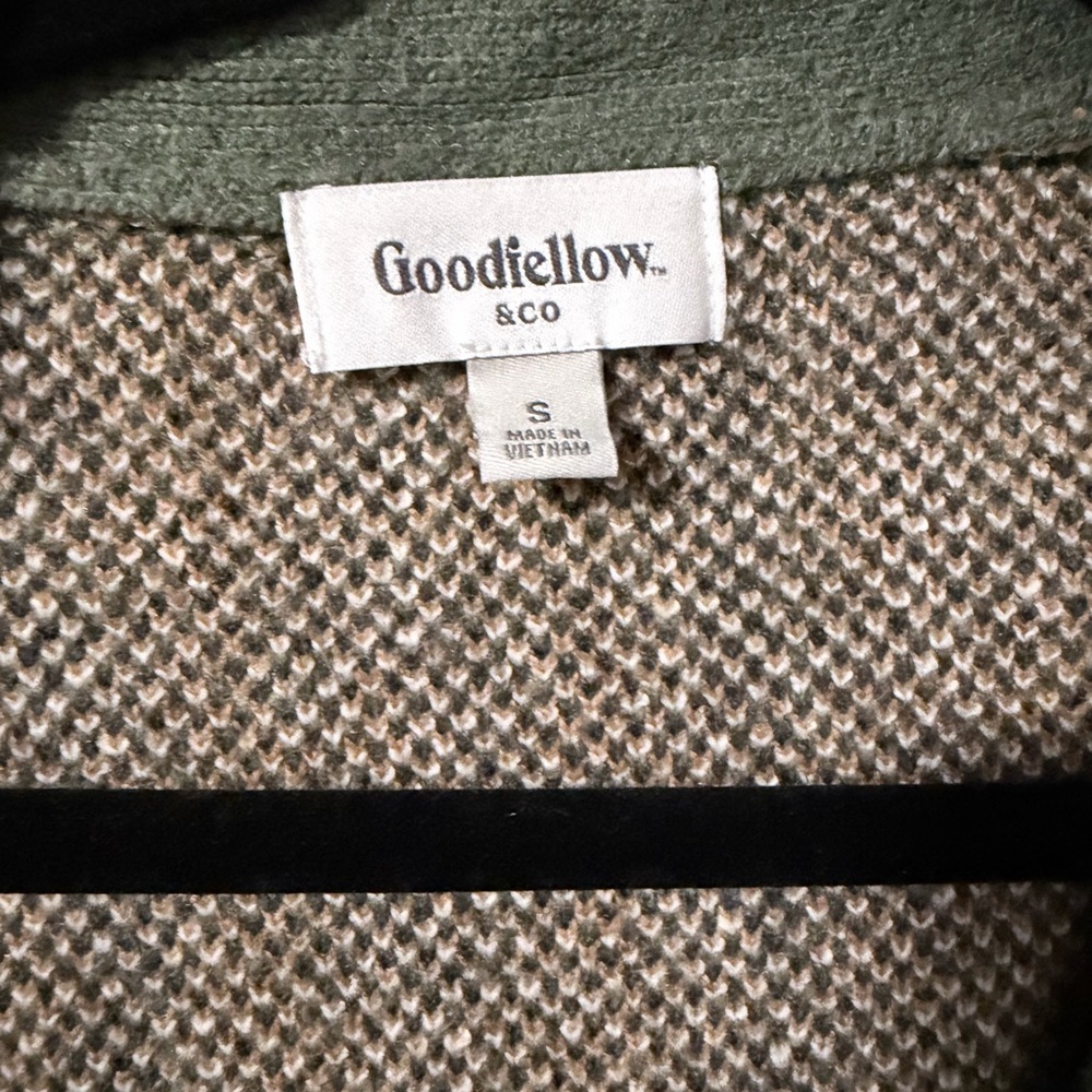 Goodfellow & Co Tan and Cream Knit Sweater